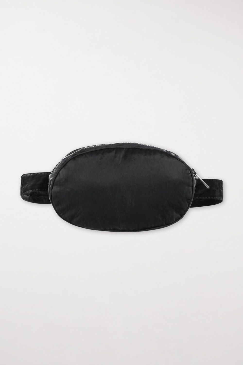 torebka-luisa-cerano-na pasek czarna elegancka modowa połysk butik luisa bydgoszcz