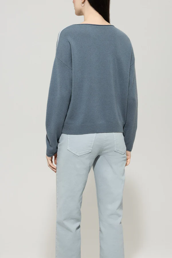 sweter z mieszanki kaszmiru dekolt blue