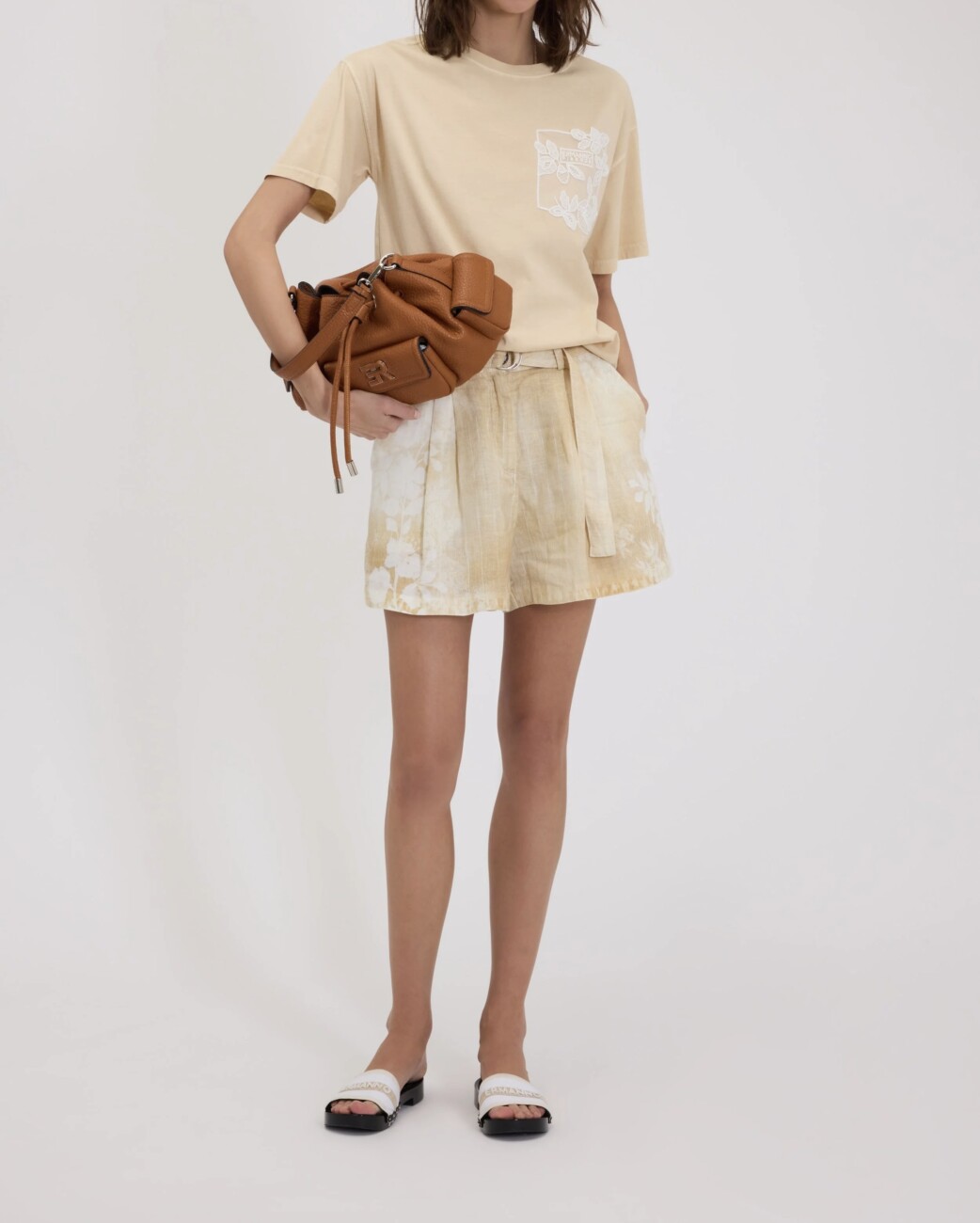 spodenki-ermanno-lniane-sahara-stylowe-modowe-fashion-lato-butik-luisa-bydgoszcz