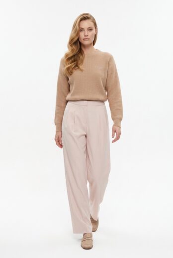 sweter-peserico-luksusowy-jesienny-modowy-klasyczny-beżowy-butik-luisa-bydgoszcz
