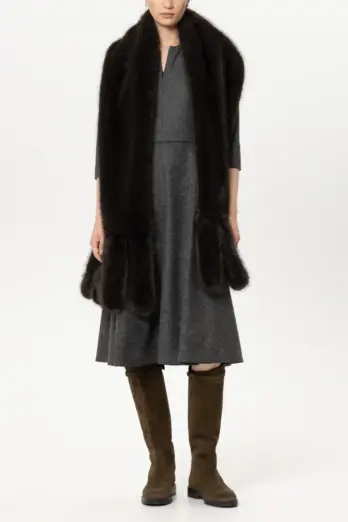 szal-luisa-cerano-futerko-norki-frędzle-premium-modna-etola-butik-luisa-bydgoszcz