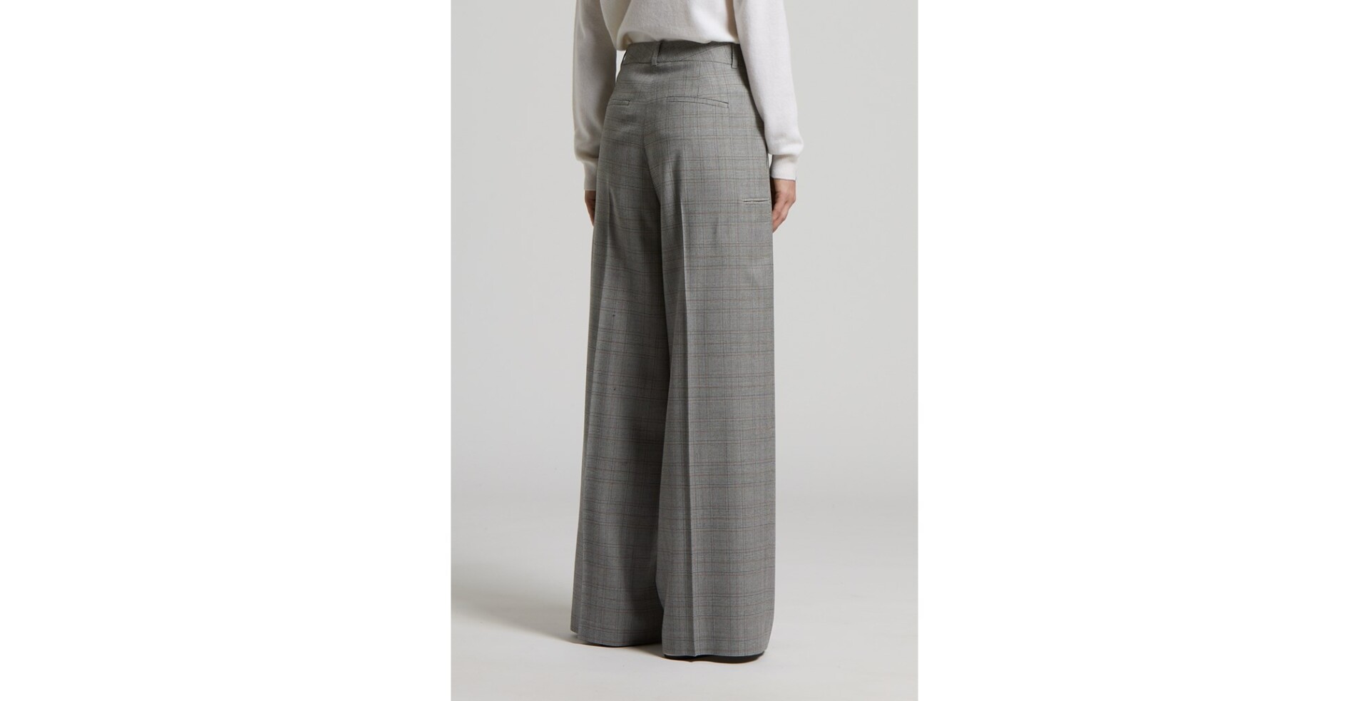 spodnie-peserico-luksusowe-wełniane-szerokie-kratka-modne-fashion-butik-luisa-bydgoszcz